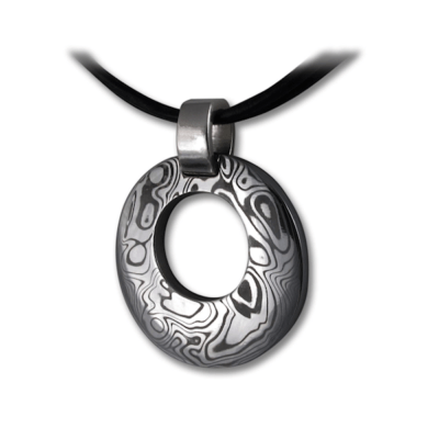 Grote midzomernachtzon. Hanger van Damaststaal